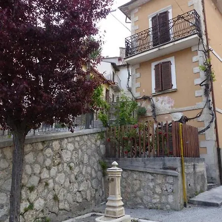 아파트 Casa Nonna Angiulina Aielli